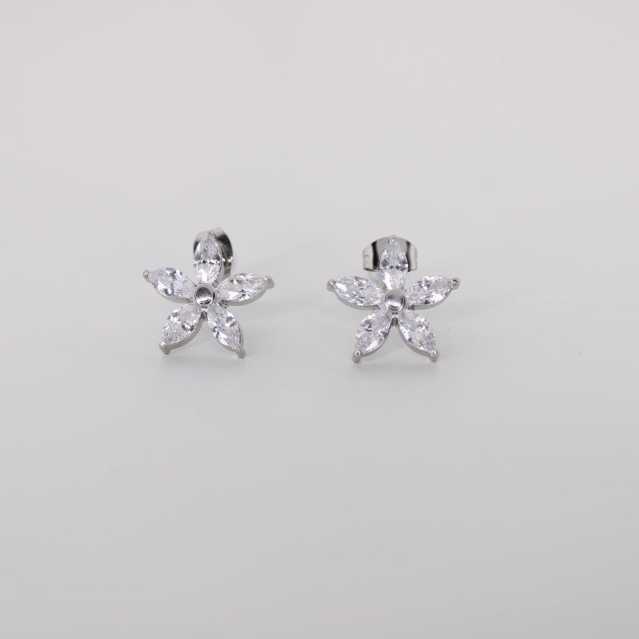Clous d'oreilles Lyra