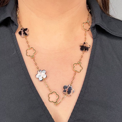 Collier Laura